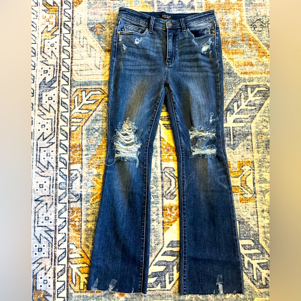 Judy Blue Distressed slim Boot Cut Jeans